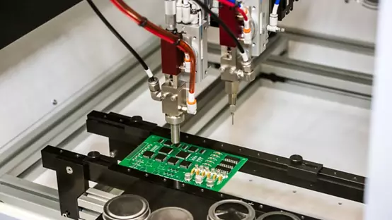 敷形涂料在电路板上的应用